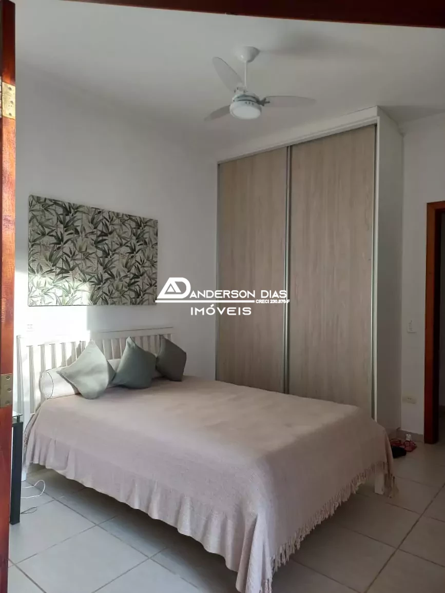 Casa Alto Padrão com 3 Dormitórios à venda, 166M² por R$ 1.400.000 - Praia Capricórnio - Caraguatatuba/SP
